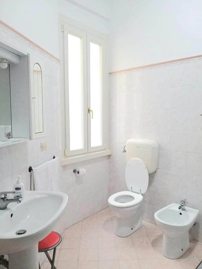 Amico Del Sole Bed & Breakfast Rome Bagian luar foto