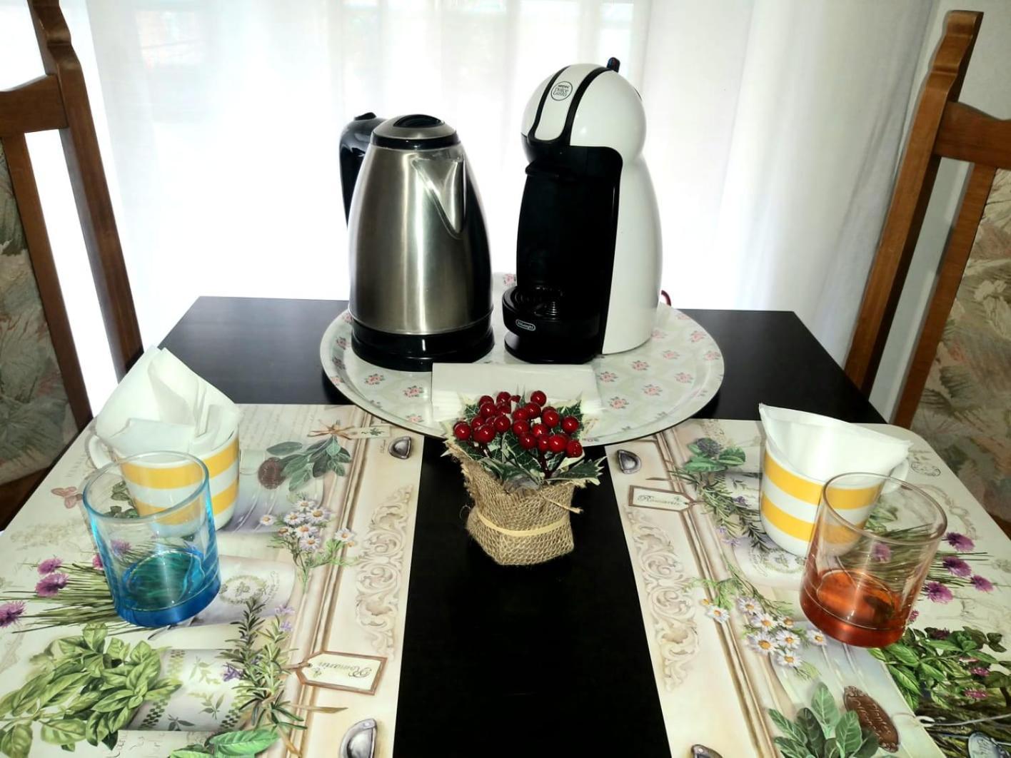 Amico Del Sole Bed & Breakfast Rome Bagian luar foto